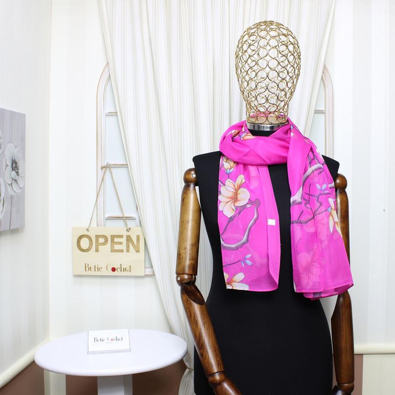 Fashion, accesorii si bijuterii - Femei - Accesorii femei - Esarfe si fulare femei - Esarfa, de dama, Buticcochet, din poliester, imprimeu floral Magnolie, 50x150 cm, Fucsia - ES1986 - Infinity.ro