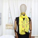 Fashion, accesorii si bijuterii - Femei - Accesorii femei - Esarfe si fulare femei - Esarfa, de dama, Buticcochet, din poliester, imprimeu cu flori si fluturi, 50x150 cm, Galben - ES1927 - Infinity.ro