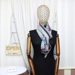 Fashion, accesorii si bijuterii - Femei - Accesorii femei - Esarfe si fulare femei - Esarfa, de dama, Buticcochet, din poliester, imprimeu cu trandafiri, 50x160 cm, Gri - ES1823 - Infinity.ro