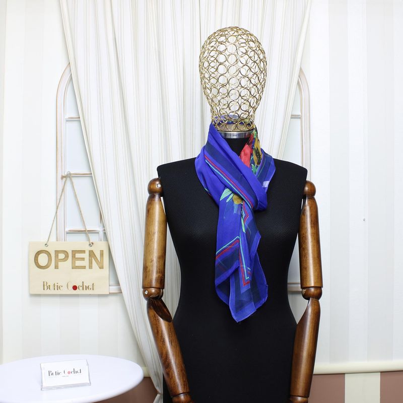 Fashion, accesorii si bijuterii - Femei - Accesorii femei - Esarfe si fulare femei - Esarfa, de dama, Buticcochet, din poliester, imprimeu cu trandafiri, 50x160 cm, Albastru - ES1824 - Infinity.ro
