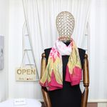 Fashion, accesorii si bijuterii - Femei - Accesorii femei - Esarfe si fulare femei - Esarfa, de dama, Buticcochet, din poliester, imprimeu cu frunze, 50x150 cm, Roz - ES1943 - Infinity.ro