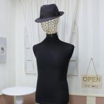 Fashion, accesorii si bijuterii - Barbati - Accesorii barbati - Caciuli si sepci barbati - Palarie barbati, din 100% lana, Gri cu banda textila, Dasteli, marime 55 - PAL1198 - Infinity.ro