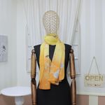 Fashion, accesorii si bijuterii - Femei - Accesorii femei - Esarfe si fulare femei - Esarfa, de dama, Buticcochet, din poliester, Galben cu flori si pasari, 150x50 cm - ES1140 - Infinity.ro