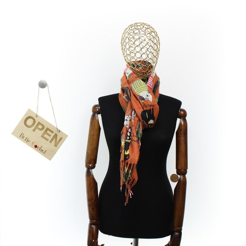 Fashion, accesorii si bijuterii - Femei - Accesorii femei - Esarfe si fulare femei - Esarfa, de dama, Buticcochet, Casmir, 70x170 cm, model cu pisicute, Caramiziu - ES2751 - Infinity.ro