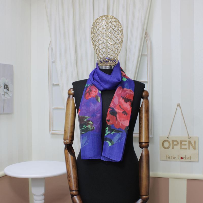 Fashion, accesorii si bijuterii - Femei - Accesorii femei - Esarfe si fulare femei - Esarfa, de dama, Buticcochet, Bleumarin cu trandafiri, 50x160 cm - ES1050 - Infinity.ro