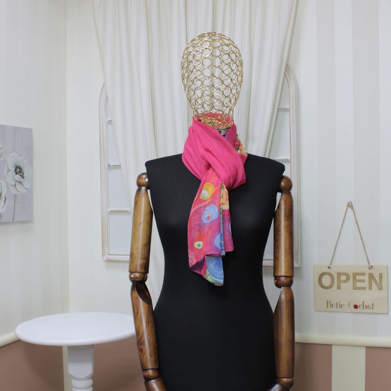 Fashion, accesorii si bijuterii - Femei - Accesorii femei - Esarfe si fulare femei - Esarfa, de dama, Buticcochet, din poliester, Roz cu imprimeu floral multicolor, 150x50 cm - ES1011 - Infinity.ro