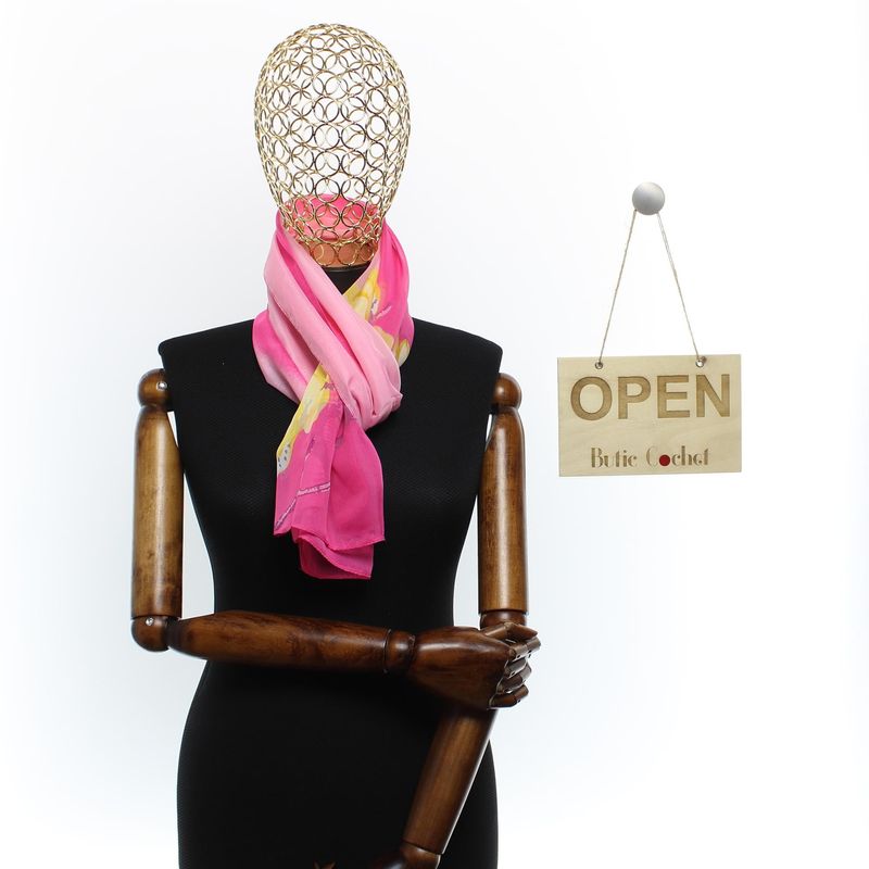 Fashion, accesorii si bijuterii - Femei - Accesorii femei - Esarfe si fulare femei - Esarfa, de dama, Buticcochet, din poliester, imprimeu floral, 50x150 cm, Fucsia - ES2546 - Infinity.ro