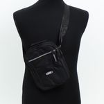 Fashion, accesorii si bijuterii - Barbati - Accesorii barbati - Genti si rucsacuri barbati - Geanta barbateasca, de umar / mana, din material sintetic, ButicCochet, 22 x 16 x 6 cm, 4 compartimente, Negru - GNM77 - Infinity.ro
