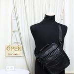 Fashion, accesorii si bijuterii - Barbati - Accesorii barbati - Genti si rucsacuri barbati - Geanta barbateasca, de umar, din piele naturala, ButicCochet, 21 x 25 x 7 cm, Negru - GNM31 - Infinity.ro