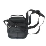 Fashion, accesorii si bijuterii - Barbati - Accesorii barbati - Genti si rucsacuri barbati - Geanta barbateasca, de umar, din piele naturala, ButicCochet, 17 x 20 x 4 cm, Negru - GNM47 - Infinity.ro