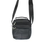 Fashion, accesorii si bijuterii - Barbati - Accesorii barbati - Genti si rucsacuri barbati - Geanta barbateasca, de umar, din piele naturala, ButicCochet, 17 x 20 x 4 cm, Negru - GNM47 - Infinity.ro