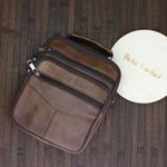 Fashion, accesorii si bijuterii - Barbati - Accesorii barbati - Genti si rucsacuri barbati - Geanta barbateasca, de umar, din piele naturala, ButicCochet, 20 x 23 x 6 cm, Maro - GNM35 - Infinity.ro