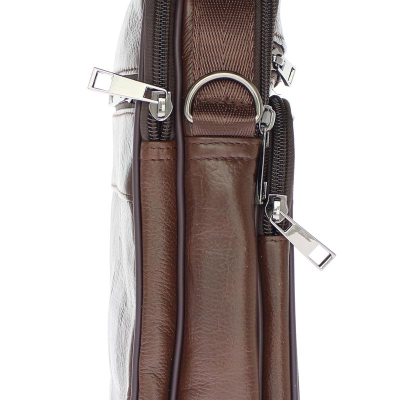 Fashion, accesorii si bijuterii - Barbati - Accesorii barbati - Genti si rucsacuri barbati - Geanta barbateasca, de umar, din piele naturala, ButicCochet, 21 x 25 x 7 cm, Maro inchis - GNM30 - Infinity.ro