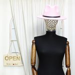 Fashion, accesorii si bijuterii - Femei - Accesorii femei - Caciuli si palarii femei - Palarie dama, ButicCochet, din 35% poliester 65% bumbac, one size, cu banda decorativa, Roz - PAL1210 - Infinity.ro