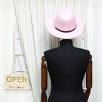 Fashion, accesorii si bijuterii - Femei - Accesorii femei - Caciuli si palarii femei - Palarie dama, ButicCochet, din 35% poliester 65% bumbac, one size, cu banda decorativa, Roz - PAL1210 - Infinity.ro