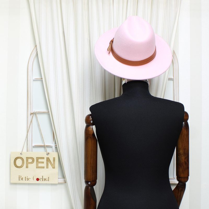 Fashion, accesorii si bijuterii - Femei - Accesorii femei - Caciuli si palarii femei - Palarie dama, ButicCochet, din 35% poliester 65% bumbac, one size, cu banda decorativa, Roz - PAL1213 - Infinity.ro
