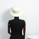Fashion, accesorii si bijuterii - Femei - Accesorii femei - Caciuli si palarii femei - Palarie dama, ButicCochet, din lana, one size, cu bilute decorative, Alb - PAL1222 - Infinity.ro