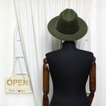 Fashion, accesorii si bijuterii - Femei - Accesorii femei - Caciuli si palarii femei - Palarie dama, ButicCochet, din 35% poliester 65% bumbac, one size, cu banda decorativa, kaki - PAL1211 - Infinity.ro