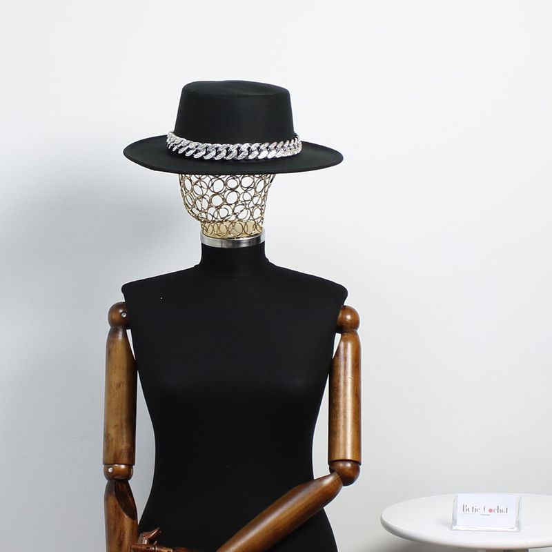 Fashion, accesorii si bijuterii - Femei - Accesorii femei - Caciuli si palarii femei - Palarie dama, ButicCochet, din material sintetic, one size, cu lant decorativ, Negru - PAL1225 - Infinity.ro
