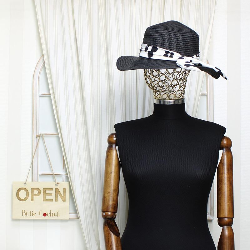 Fashion, accesorii si bijuterii - Femei - Accesorii femei - Caciuli si palarii femei - Palarie de soare, dama, Anoul, din paie de hartie, one size, bor mic, cu banda decorativa textila, Negru - PAL1234 - Infinity.ro