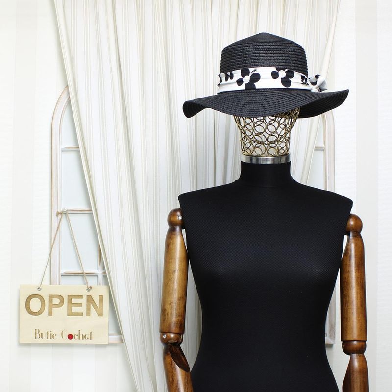 Fashion, accesorii si bijuterii - Femei - Accesorii femei - Caciuli si palarii femei - Palarie de soare, dama, Anoul, din paie de hartie, one size, bor mic, cu banda decorativa textila, Negru - PAL1234 - Infinity.ro