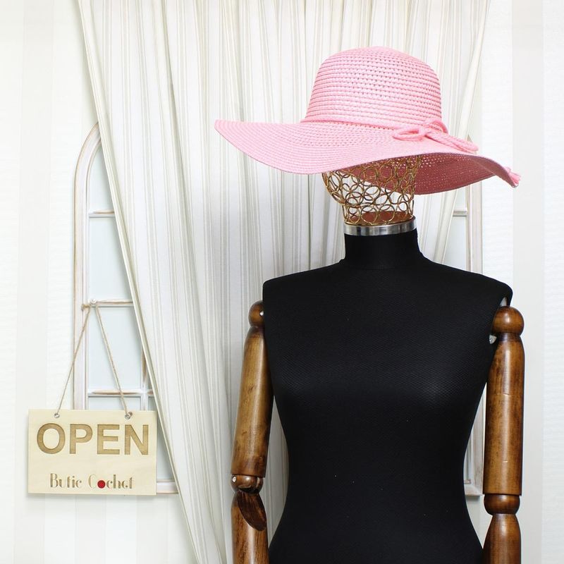 Fashion, accesorii si bijuterii - Femei - Accesorii femei - Caciuli si palarii femei - Palarie de soare, dama, Anoul, din paie de hartie, one size, bor mare, cu snur decorativ, Roz - PAL1243 - Infinity.ro