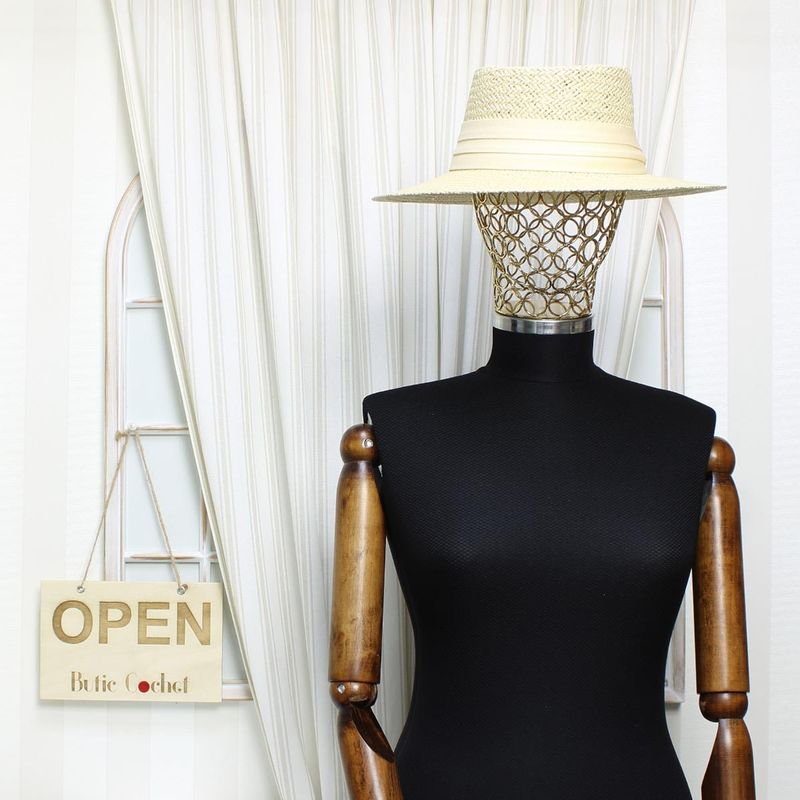 Fashion, accesorii si bijuterii - Femei - Accesorii femei - Caciuli si palarii femei - Palarie de soare, dama, Buticcochet, din paie de hartie, one size, cu banda textila decorativa, Bej - PAL1259 - Infinity.ro