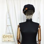 Fashion, accesorii si bijuterii - Femei - Accesorii femei - Caciuli si palarii femei - Bereta de dama, din lana, ButicCochet, one size, cu detalii aurii decorative, Negru - BSC564 - Infinity.ro