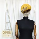 Fashion, accesorii si bijuterii - Femei - Accesorii femei - Caciuli si palarii femei - Bereta de dama, din lana, ButicCochet, one size, model cu strasuri decorative, Galben mustar - BSC563 - Infinity.ro