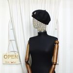 Fashion, accesorii si bijuterii - Femei - Accesorii femei - Caciuli si palarii femei - Bereta de dama, din lana, ButicCochet, one size, model cu aplicatii aurii, Negru - BSC550 - Infinity.ro