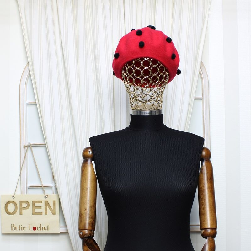 Fashion, accesorii si bijuterii - Femei - Accesorii femei - Caciuli si palarii femei - Bereta de dama, din lana, ButicCochet, one size, model cu ciupercuta si ciucuri, Rosu - BSC547 - Infinity.ro
