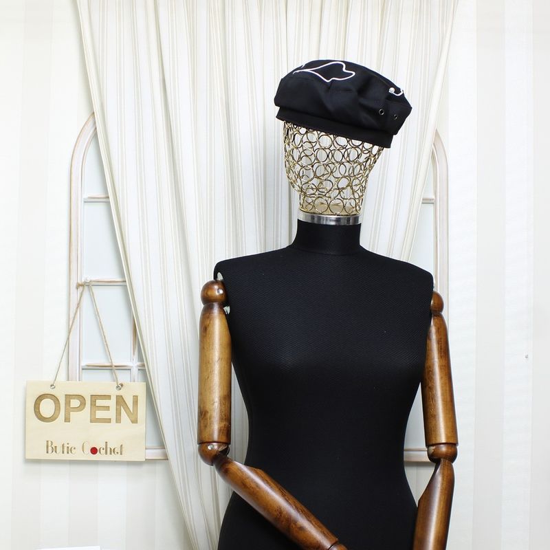 Fashion, accesorii si bijuterii - Femei - Accesorii femei - Caciuli si palarii femei - Bereta de dama, din material sintetic, ButicCochet, One size, model stilizat, Negru- BSC554 - Infinity.ro