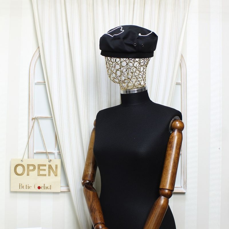 Fashion, accesorii si bijuterii - Femei - Accesorii femei - Caciuli si palarii femei - Bereta de dama, din material sintetic, ButicCochet, One size, model stilizat, Negru- BSC554 - Infinity.ro
