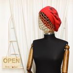 Fashion, accesorii si bijuterii - Femei - Accesorii femei - Caciuli si palarii femei - Bereta de dama, Buticcochet, one size, model cu floare si strasuri, Rosu - BSC409 - Infinity.ro