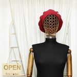Fashion, accesorii si bijuterii - Femei - Accesorii femei - Caciuli si palarii femei - Bereta de dama, Buticcochet, one size, cu detaliu metalic argintiu, Visiniu - BSC458 - Infinity.ro