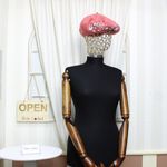 Fashion, accesorii si bijuterii - Femei - Accesorii femei - Caciuli si palarii femei - Bereta de dama, din lana, ButicCochet, one size, model cu strasuri decorative, Roz somon - BSC572 - Infinity.ro