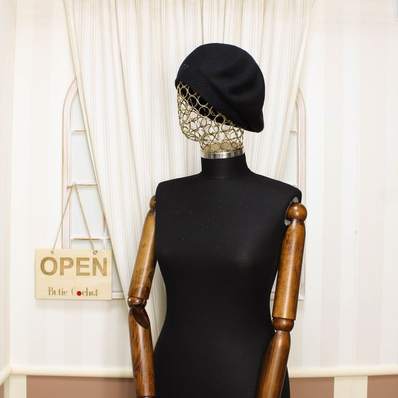 Fashion, accesorii si bijuterii - Femei - Accesorii femei - Caciuli si palarii femei - Bereta de dama, Buticcochet, one size, model cu pietricele, Negru - BSC467 - Infinity.ro
