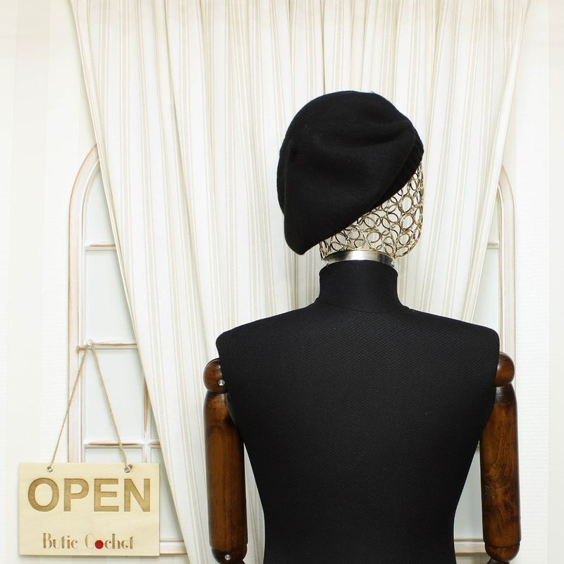 Fashion, accesorii si bijuterii - Femei - Accesorii femei - Caciuli si palarii femei - Bereta de dama, Buticcochet, one size, lana, model cu paiete, Negru - BSC429 - Infinity.ro
