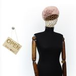 Fashion, accesorii si bijuterii - Femei - Accesorii femei - Caciuli si palarii femei - Bereta de dama, din lana, Evita, one size, model floral, Roz pal - BSC714 - Infinity.ro