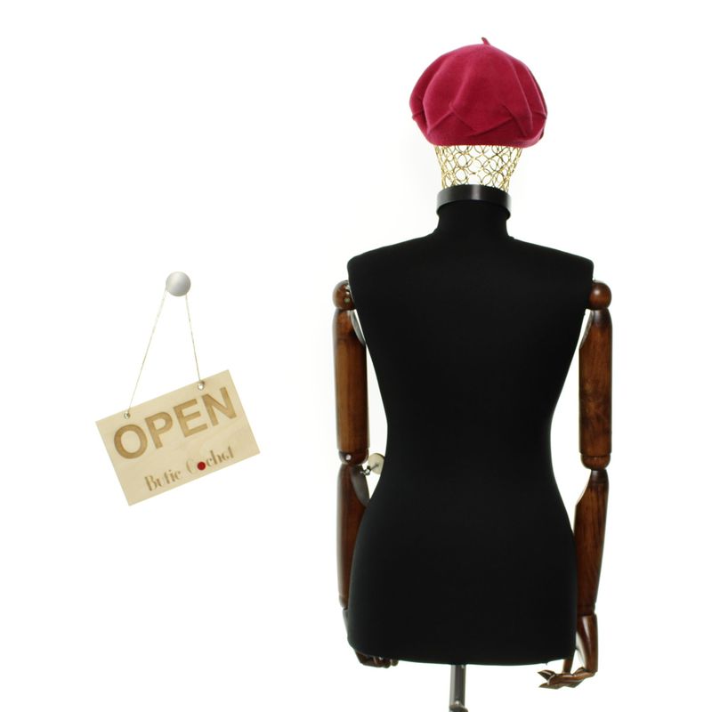 Fashion, accesorii si bijuterii - Femei - Accesorii femei - Caciuli si palarii femei - Bereta de dama, din lana, Evita, one size, model in relief, Fucsia - BSC854 - Infinity.ro