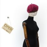 Fashion, accesorii si bijuterii - Femei - Accesorii femei - Caciuli si palarii femei - Bereta de dama, din lana, Evita, one size, model floral, Ciclam - BSC709 - Infinity.ro