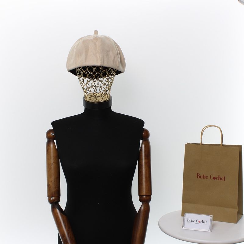 Fashion, accesorii si bijuterii - Femei - Accesorii femei - Caciuli si palarii femei - Bereta de dama, din mateial sintetic, ButicCochet, one size, Bej - BSC647 - Infinity.ro
