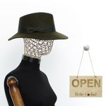 Fashion, accesorii si bijuterii - Femei - Accesorii femei - Caciuli si palarii femei - Palarie Dama, din 100% lana, ButicCochet, cu fundita textila, marime 54-58 cm, ajustabila, Kaki - PAL1464 - Infinity.ro