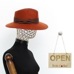 Fashion, accesorii si bijuterii - Femei - Accesorii femei - Caciuli si palarii femei - Palarie Dama, din 100% lana, ButicCochet, cu fundita textila, marime 54-58 cm, ajustabila, Portocaliu - PAL1459 - Infinity.ro