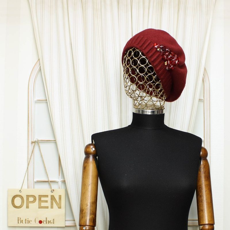 Fashion, accesorii si bijuterii - Femei - Accesorii femei - Caciuli si palarii femei - Bereta de dama, Buticcochet, one size, lana, model cu paiete, Visiniu - BSC430 - Infinity.ro