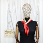Fashion, accesorii si bijuterii - Femei - Accesorii femei - Esarfe si fulare femei - Batic dama, Buticcochet, dimensiune 60x60 cm, 60% poliester 40% matase, model cu flori si buline, Rosu - ES1876 - Infinity.ro