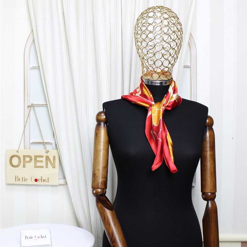 Fashion, accesorii si bijuterii - Femei - Accesorii femei - Esarfe si fulare femei - Batic dama, Buticcochet, dimensiune 60x60 cm, 60% poliester 40% matase, Rosu - ES2068 - Infinity.ro