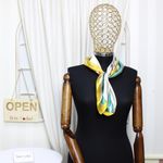Fashion, accesorii si bijuterii - Femei - Accesorii femei - Esarfe si fulare femei - Batic dama, Buticcochet, dimensiune 60x60 cm, 60% poliester 40% matase, imprimeu cu cai, Multicolor - ES2054 - Infinity.ro
