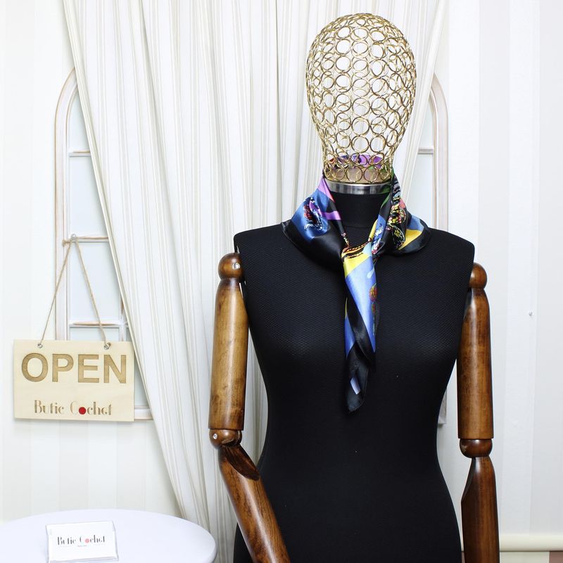 Fashion, accesorii si bijuterii - Femei - Accesorii femei - Esarfe si fulare femei - Batic dama, Buticcochet, dimensiune 60x60 cm, 60% poliester 40% matase, Multicolor - ES2047 - Infinity.ro