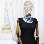 Fashion, accesorii si bijuterii - Femei - Accesorii femei - Esarfe si fulare femei - Batic dama, Buticcochet, dimensiune 60x60 cm, 60% poliester 40% matase, imprimeu cu cai, Gri - ES2051 - Infinity.ro
